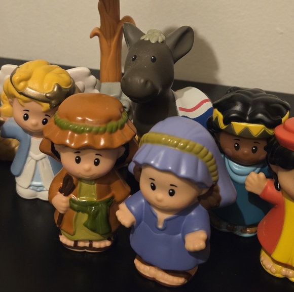 Little People Nativity Set 2019 Mary Joseph Three Wise Men Donkey Camel Shepard - Picture 4 of 12